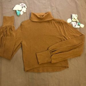 Fashion Nova turtle neck crop top